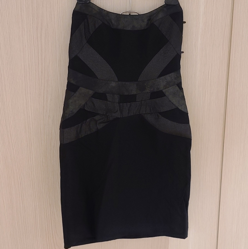 Nicole Miller Bodycon Dress - NEW